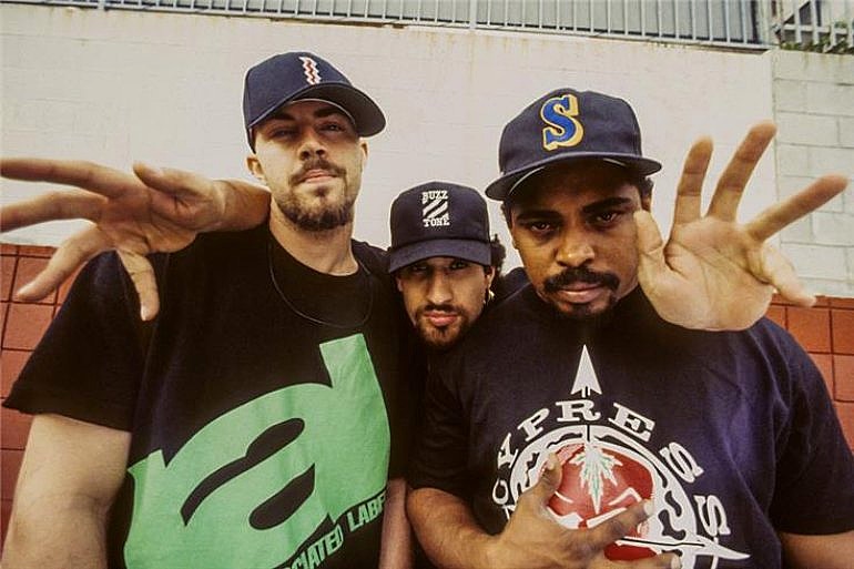 vibe927miami's tweet photo. Today in #HipHopHistory: #CypressHill is the eponymous debut album by #hiphop group @cypresshill, released Aug. 13, 1991 by #RuffhouseRecords #ColumbiaRecords. It was critically and commercially successful, with over 2M copies sold. #classichiphop #westcoast #westcoasthiphop https://t.co/Pz0nnO2dWI