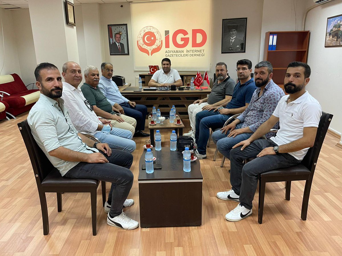 İYİ Parti İl Yönetiminden Adıyaman İGC’ye Ziyaret <a href="/Adiyamanigc02/">Adıyaman İGC TV</a> <a href="/iyiparti/">İYİ Parti</a> <a href="/mehmetakbilek/">Mehmet Cihan Akbilek</a> <a href="/kenandogannn/">Kenan Doğan</a> <a href="/selcukakbas02/">Selçuk Akbaş</a> @rosegardenhaber