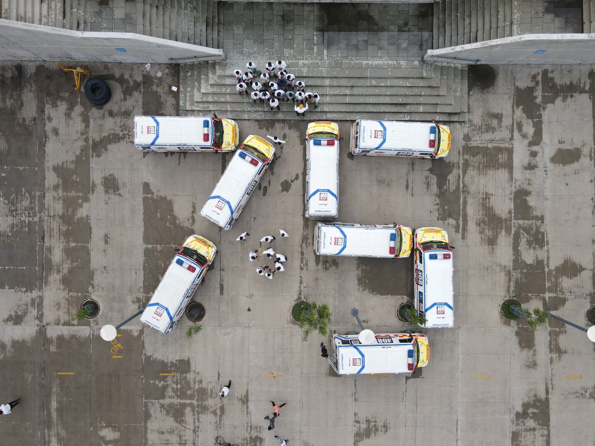 irushikeshpatel's tweet photo. The feeling of patriotism is making India shine bright on world map.

Formation of digits 75 and 15 by 108 EMS Ambulances on the occassion of 75 Azadi ka Amrit Mahotsav and 15 years of Sucessful completion of 108 EMS, Gujarat. https://t.co/DuithlkmF0
