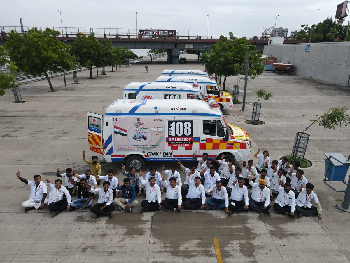 irushikeshpatel's tweet photo. The feeling of patriotism is making India shine bright on world map.

Formation of digits 75 and 15 by 108 EMS Ambulances on the occassion of 75 Azadi ka Amrit Mahotsav and 15 years of Sucessful completion of 108 EMS, Gujarat. https://t.co/DuithlkmF0