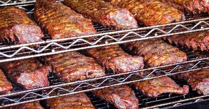 Slow down this weekend and smell the ribs 🔥

#weekend #pappyssmokehouse #bbq #barbecue #stlouis #stpeters #missouribbq #porkribs #ribs #porkmafia #stcharleseats #explorestlouis