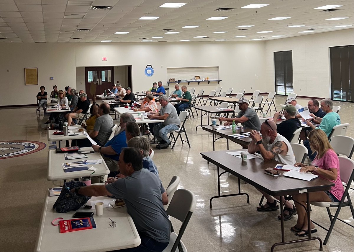 Ibew666's tweet photo. Members at the hall this morning for the benefits conference. Getting a refresher or learning for the first time about all that our H&W and retirement plans offer!
#lightingthepathtothemiddleclass
#welightRVA https://t.co/pADsW99vHk