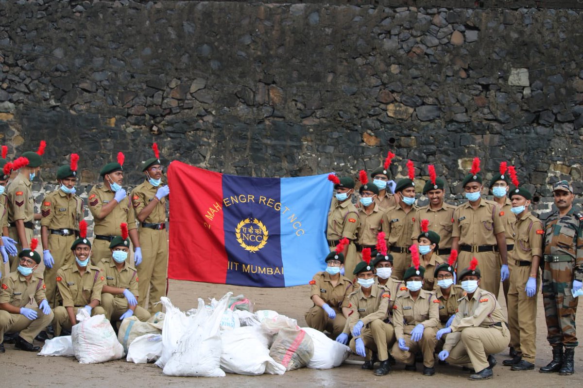 NCC_IIT_Bombay's tweet photo. Jai Hind!
The cadets of NCC IIT Bombay went to Dadar to present projects on #solidwastemanagement as a part of #PuneetSagarAbhiyan. Cadets cleaned the beach and sensitized locals about #SwachhBharatabhiyan
@mumbai_group 
@ncc_dte 
@HQ_DG_NCC https://t.co/FLvGjHtNzC
