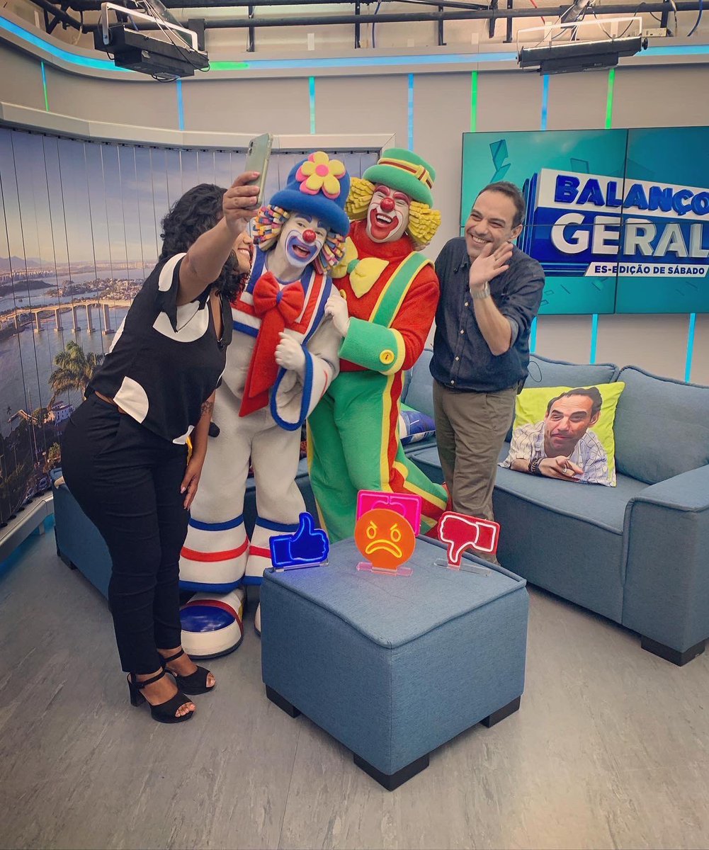 Michelitos79's tweet image. Obaaa !  Hoje tem palhaçada no #Sofazão do #balançogerales !! @tvvitoriaes
