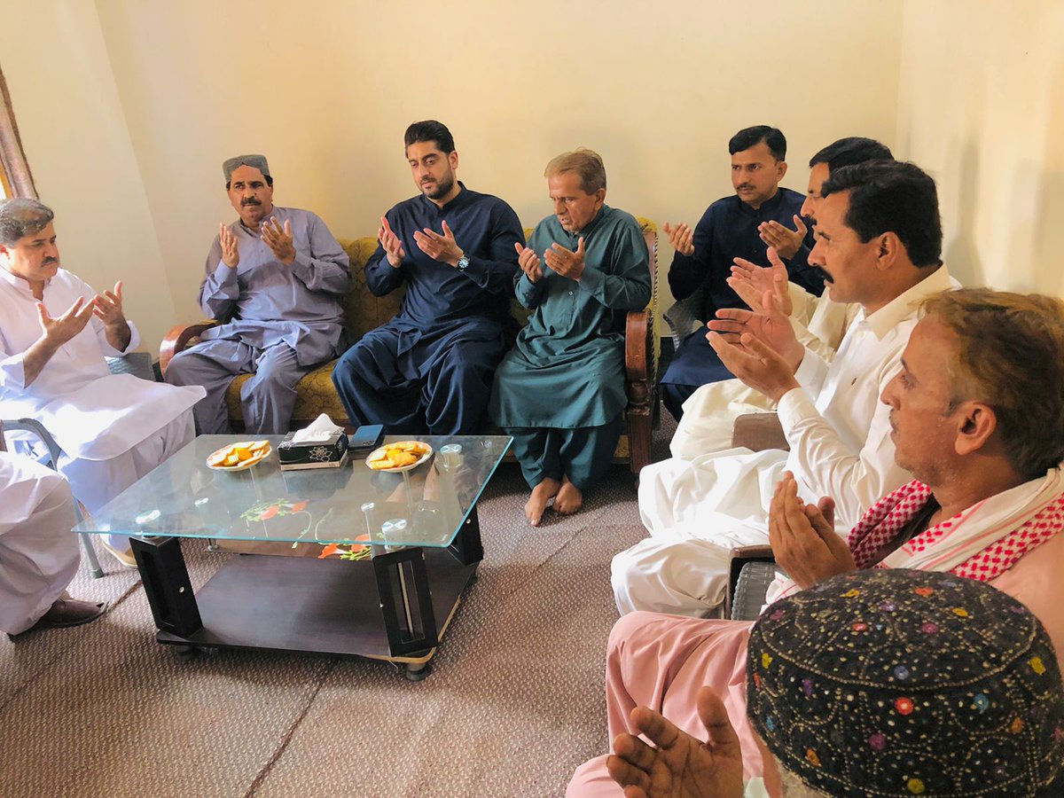 sirajuddin110's tweet photo. MPA @GhanwerIsran visited the residence of Shams Bhutto for condolence UC Arzi Bhutto, City Arzi Bhutto, District Sijawal Junejo, PS15. https://t.co/Rhljj0LeTI
