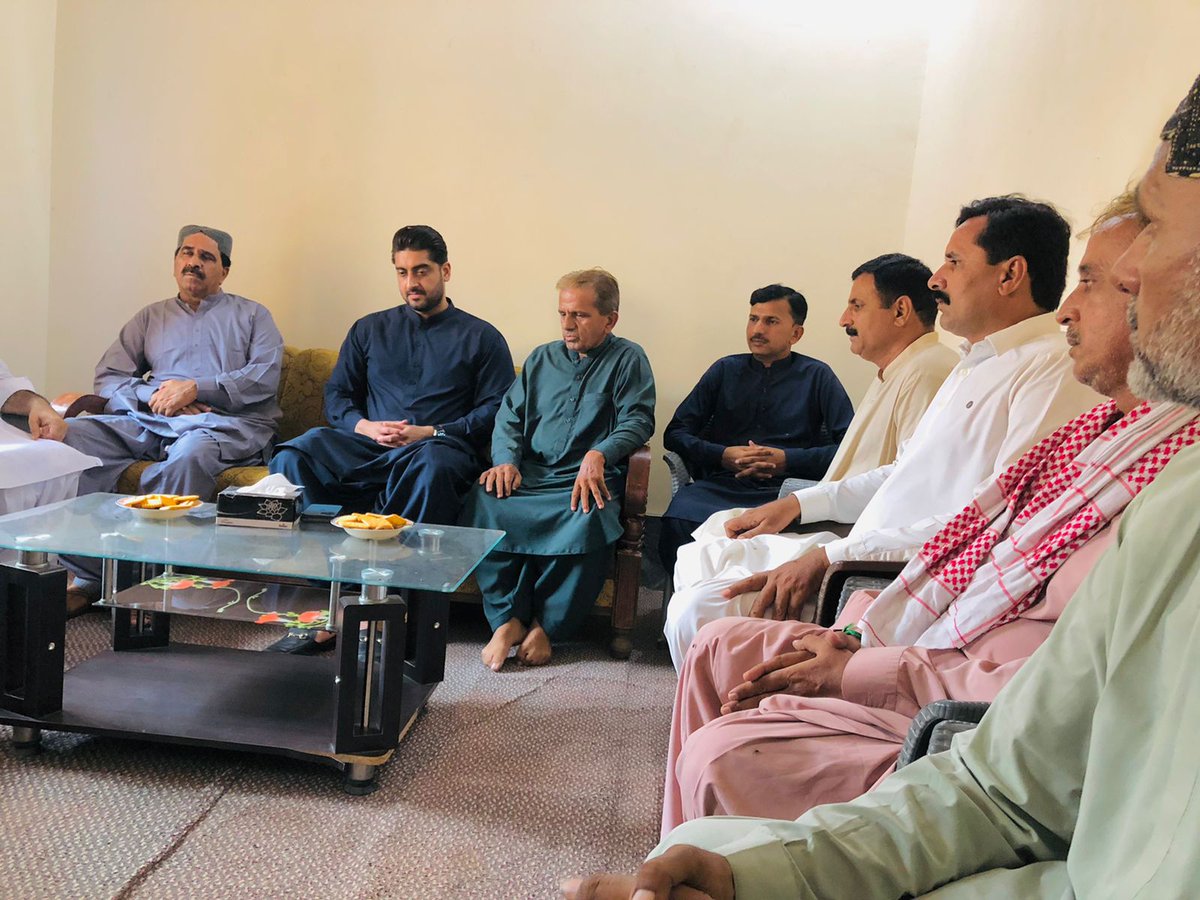 sirajuddin110's tweet photo. MPA @GhanwerIsran visited the residence of Shams Bhutto for condolence UC Arzi Bhutto, City Arzi Bhutto, District Sijawal Junejo, PS15. https://t.co/Rhljj0LeTI