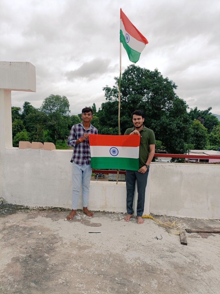 AnujYadavRss's tweet photo. आइए, 13 अगस्त से 15 अगस्त तक 'हर घर तिरंगा' अभियान से जुड़कर हम भी अपने-अपने घर पर तिरंगा फहराकर आजादी का 'अमृत महोत्सव' में भागीदार बनें। प्रधानमंत्री श्री @narendramodi जी के 'एक भारत-श्रेष्ठ भारत' के संकल्प से जुड़ें:
#हर_घर_तिरंगा_अभियान #amrutmahotsav #multai #betul https://t.co/Of3KnnSn2o