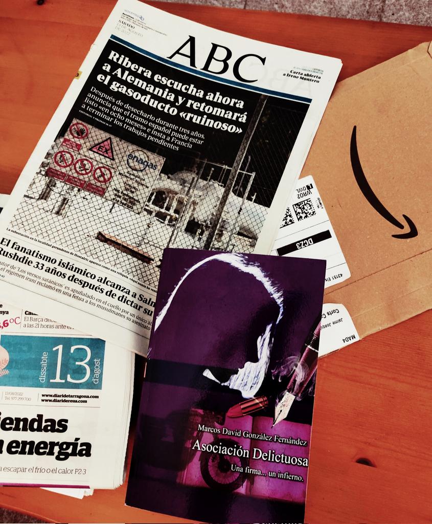 jaimejvidal's tweet photo. Hoy he  recibido la cuarta novela de la #tetralogia  de #SicarioLaSaga  de #MarcosDavidGonzalezFernandez.
Por vía #Amazon.
#lectura  #cultura #lector  #leer #vacaciones  #viajar   #Tarragona #ElsPallaresos #España #Spain  #noir  #novelaNegra  #CuartaNovela #novela
#título https://t.co/JiKKuI4i2m