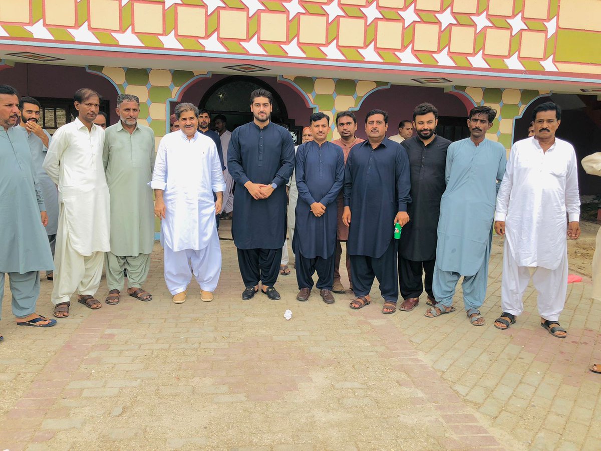 sirajuddin110's tweet photo. MPA @GhanwerIsran visited residence of Hafiz Karamullah for Niaz Imam Hussain AS. https://t.co/msZppUpxw2
