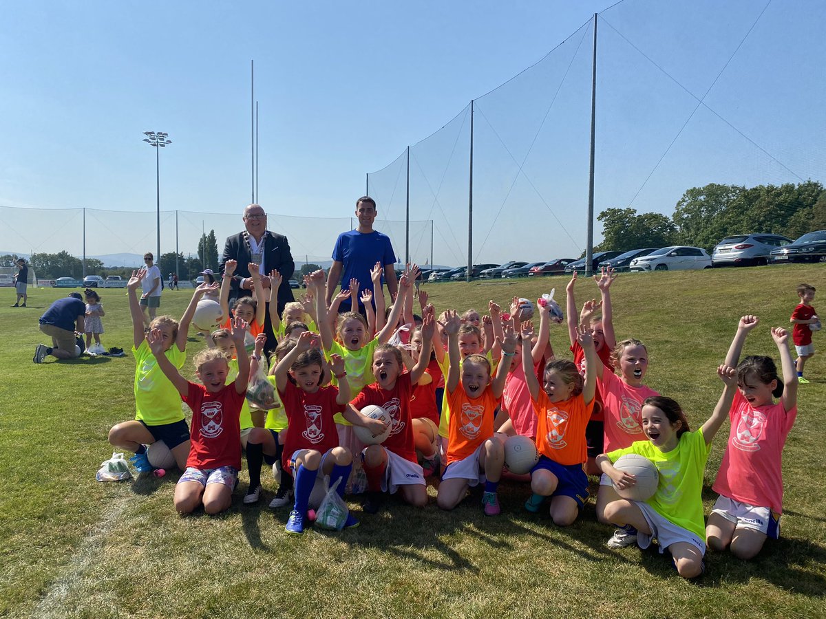 jackfchambers's tweet photo. Big numbers with over 400 participating at the @CastleknockGAA Mini leagues this weekend. 

Well done to all the volunteers &amp; members who organised! https://t.co/DAfqBfgnW5