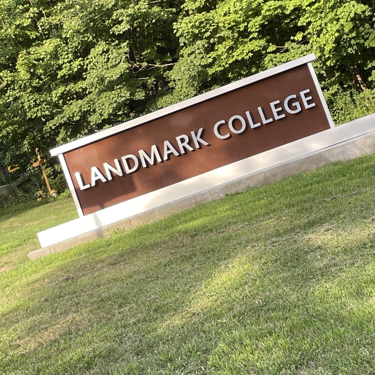 Coach_Alameda's tweet photo. Quick visit to the great state of Vermont .. sharing some 🥎 fun with good people! What beautiful places this game can take you!! #grateful4ball https://t.co/SoNkubrfsz