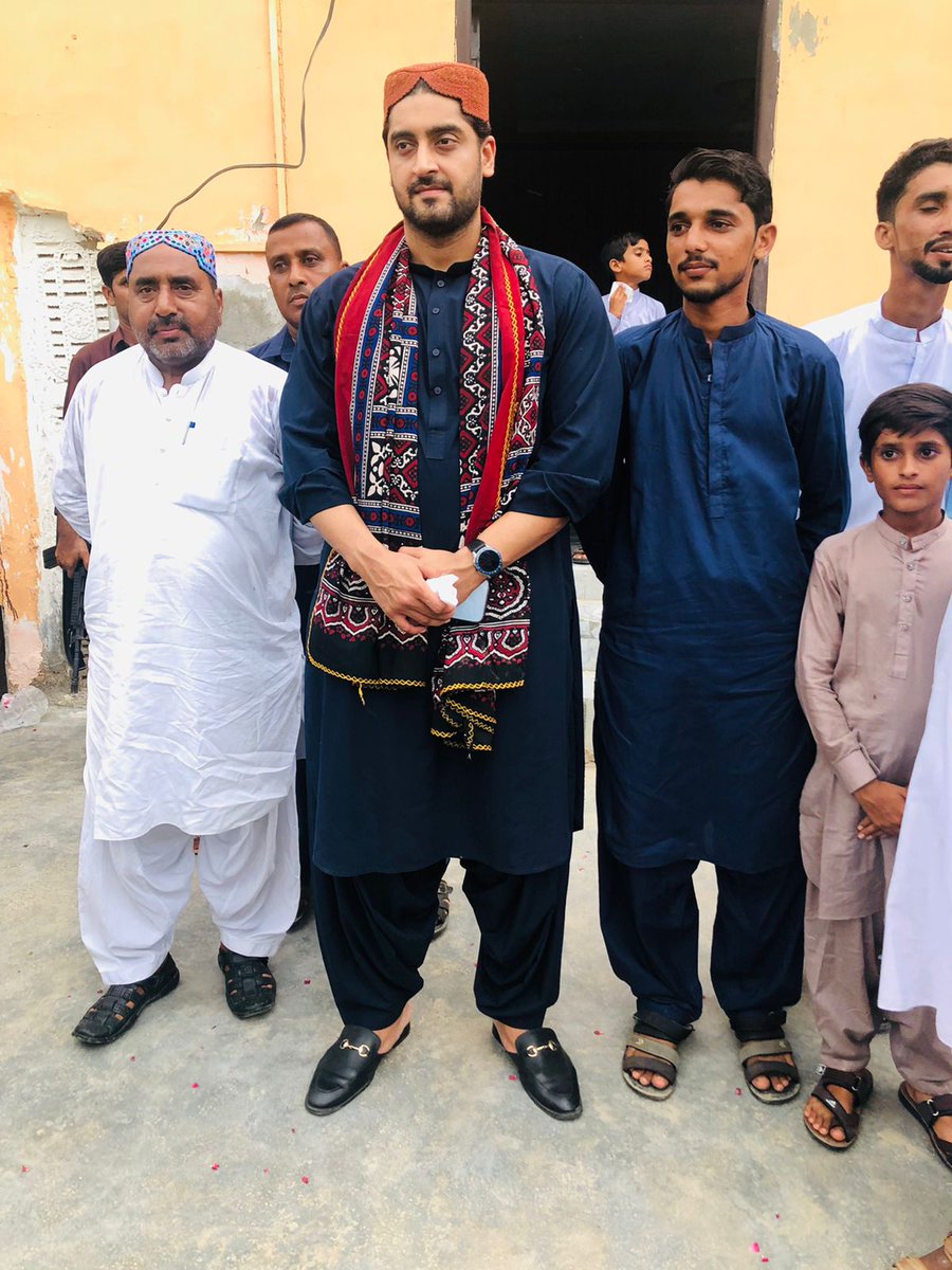 sirajuddin110's tweet photo. MPA @GhanwerIsran visited the village Sher Khan Isran for tea party hosted by Sher Khan Isran and Sharuffudin Isran, taluka Sijawal Junejo. https://t.co/O0HkB4K8bm