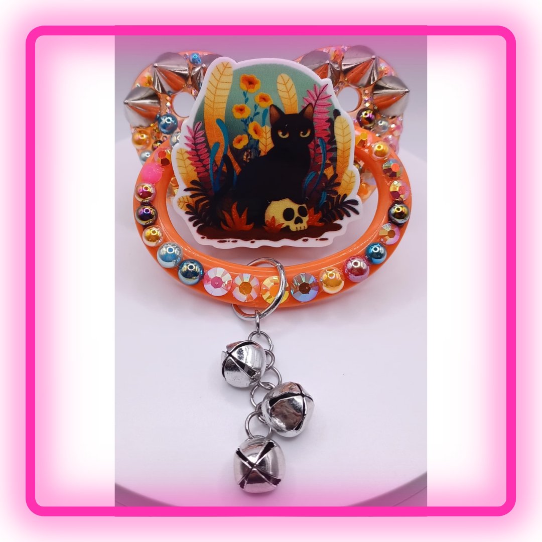 LittleShop89's tweet photo. This beautiful Pacifier has a purple, green, black, and orange rhinestone and pearl mix with bells on the handle.
#adultpacifer #adultpacifiershop #decopaci #adultpaci #adultpacifierstore #smallbiz #decoadultpacifier #littlespace https://t.co/ExvsPYSZ08