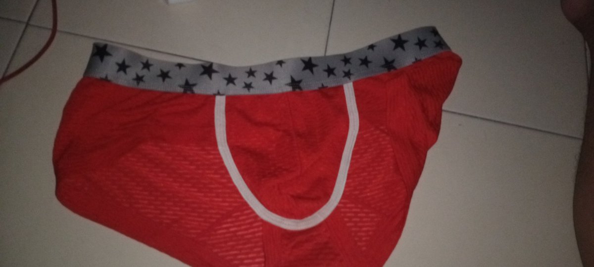 Malam Minggu tanpa pasangan serasa dunia hampa
Selamat malam #sempaklovers
#gaysurakarta#gaymagelang