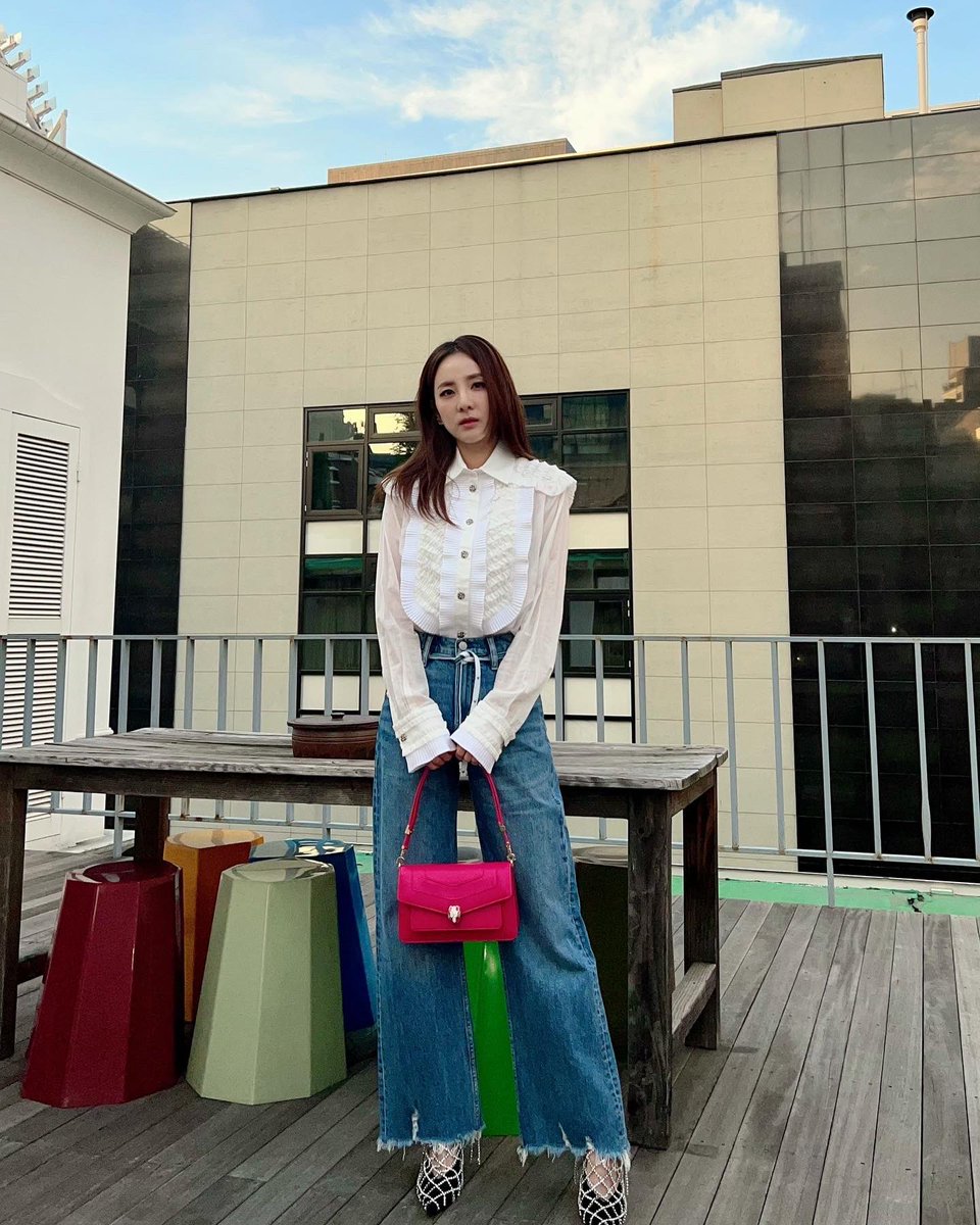 krungy21's tweet photo. 울 정현언니 응원하러 #리미트 시사회에서~🎞📽💕정현언니와 모든 배우분들이 연기를 너무 현실적으로 실감나게 해주셔서 영화가 아니라 실제 이야기를 보듯 너무 부들부들 떨렸는데..너무 마음이 아프고 무서웠어요ㅠ.ㅠ영화 너무 잘 봤구요👏🏻멋진 배우님들 최고에요👍🏻#한국판테이큰 #엄마판테이큰 https://t.co/P1EGn96uim