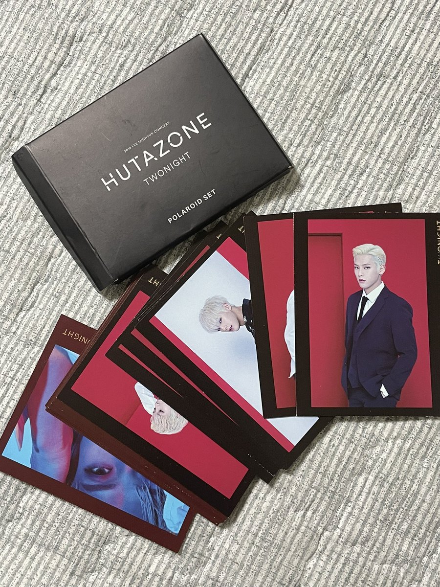 red_hutazone's tweet photo. 앨범 및 굿즈 처분해요! 정확한 가격은 기억이 안나서 디엠주시면 가격 조절 가능합니다! 일괄 우대하고 네고 가능해요! 앨범 포토카드 포함입니다☺️ 

#비투비앨범 #이민혁앨범 #이민혁폴라로이드 #허타존 #이민혁굿즈 #btob #huta #hutazone  #비투비양도 https://t.co/lCBrT5I3rk