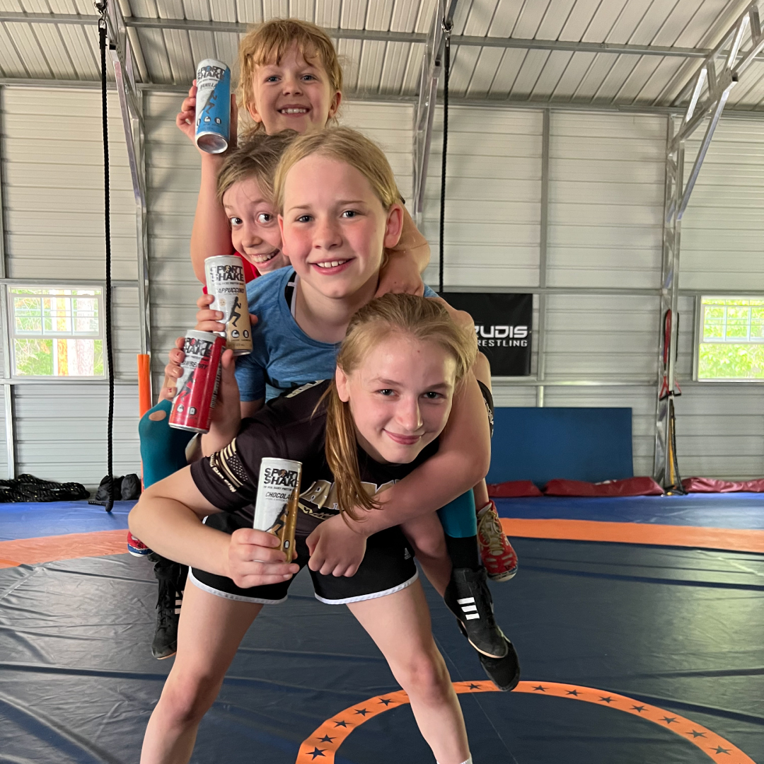 sport_shake's tweet photo. .emilyshilson22 does her heavy lifting in the gym so she can continue to dominate on the mat. She trusts Sport Shake to do the heavy lifting in her recovery process to keep her body strong. https://t.co/9EnVHtYFOz