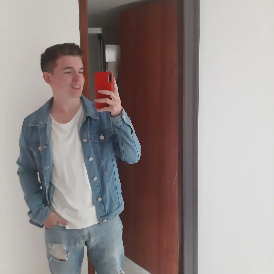 Reddaj2002's tweet photo. #VIP https://t.co/RWTQaTd6FG