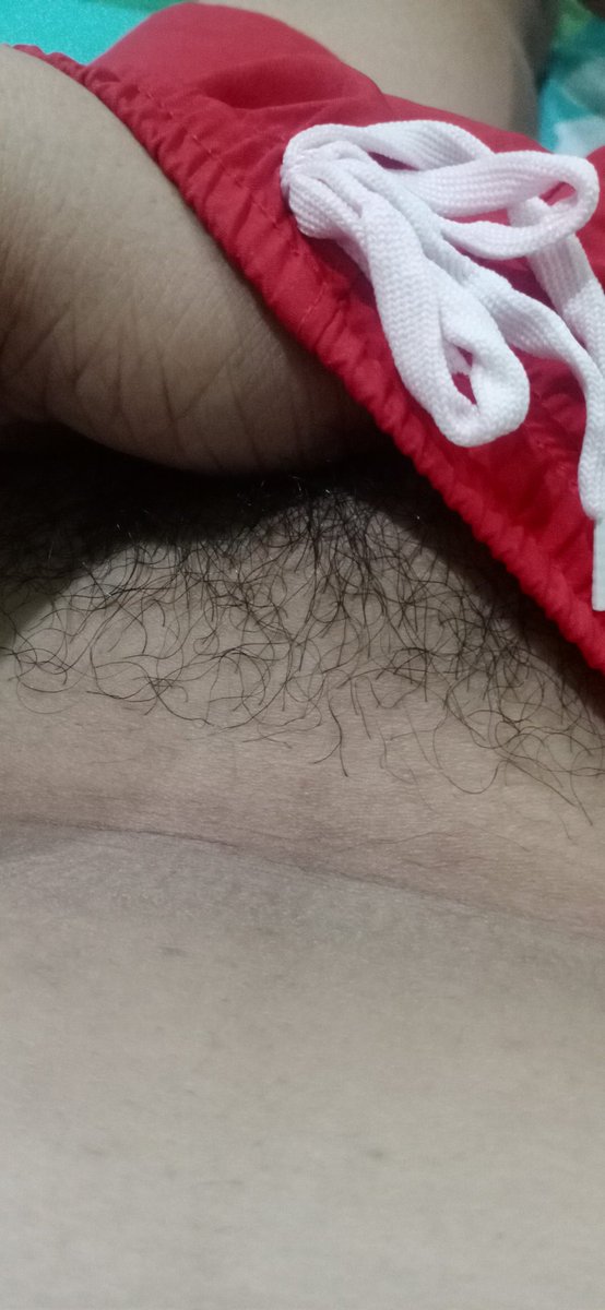 Alejandro120585's tweet photo. Ayaw ko mag shave eh, ayaw ko rin mag trim 😁 https://t.co/9taCkHMbpw