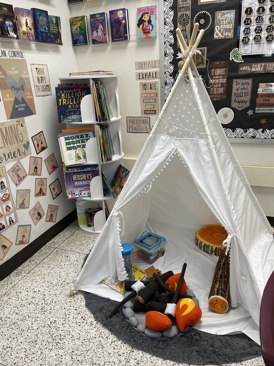This is my favorite place in our classroom! 🥰
🗓12th yr
🤠Texas
➕4th &amp; 5th math aprox 170 students
👸mom to 3 yaya to 2 
✏️ #clearthelists #clearthelist #JohnClearMyList <a href="/JohnLegere/">John Legere</a> #MagentaMagic <a href="/TMobile/">T-Mobile</a> 

amazon.com/hz/wishlist/ls…

@donorschoose link

donorschoose.org/project/basic-…