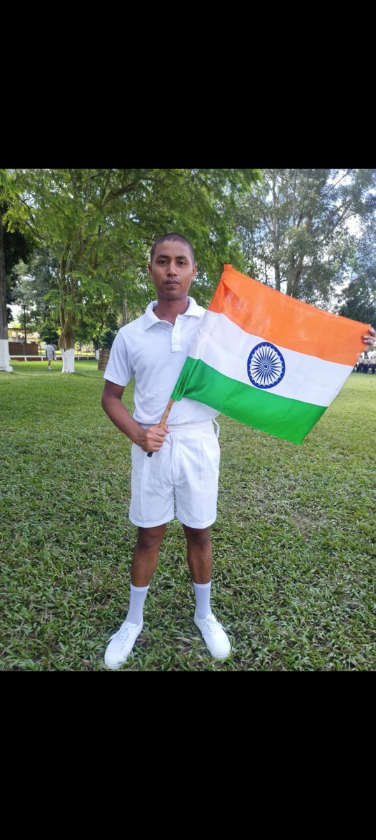 Partha2295's tweet photo. Mere hath main tiranga, 11Apbn dergaon https://t.co/j7t7gwH1sO