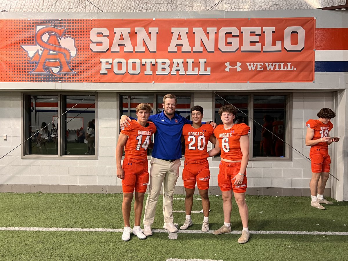 BPrice1224's tweet photo. It’s about that time! Can’t wait to see these dudes go to work this year. #Safeties #AngryOrange https://t.co/bjx7Yu76X2