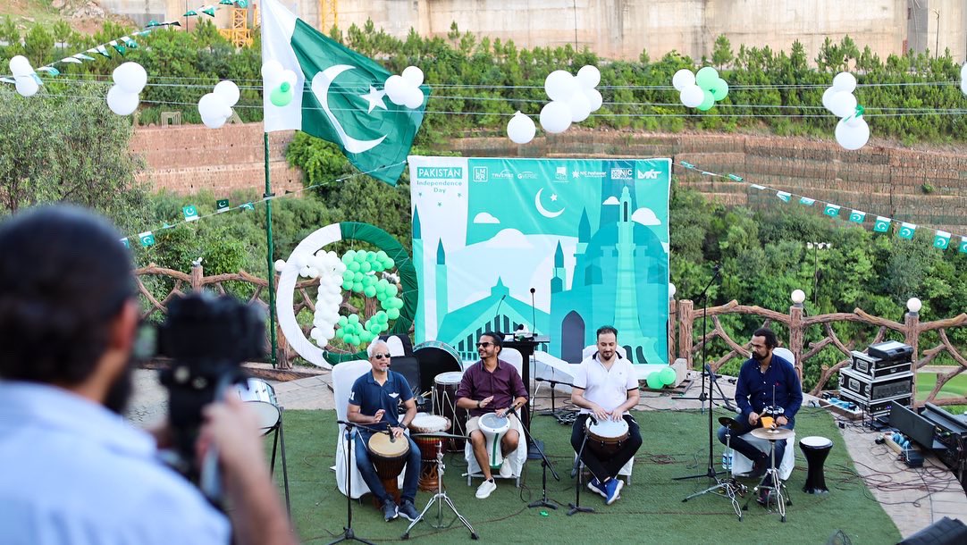 TrverseOfficial's tweet photo. What better way to celebrate independence than enjoying the beat of our own drums with #Quadrum. Team #Trverse had a blast yesterday at LMK group's independence celebrations!
#IndependenceDaywithLMKGroup #IndependenceDay2022 #Pakistan #JashneAzadi #14thAugust2022 @LMKRNews https://t.co/LslJ8sEqJG