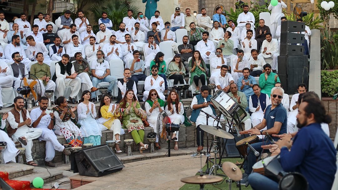 TrverseOfficial's tweet photo. What better way to celebrate independence than enjoying the beat of our own drums with #Quadrum. Team #Trverse had a blast yesterday at LMK group's independence celebrations!
#IndependenceDaywithLMKGroup #IndependenceDay2022 #Pakistan #JashneAzadi #14thAugust2022 @LMKRNews https://t.co/LslJ8sEqJG