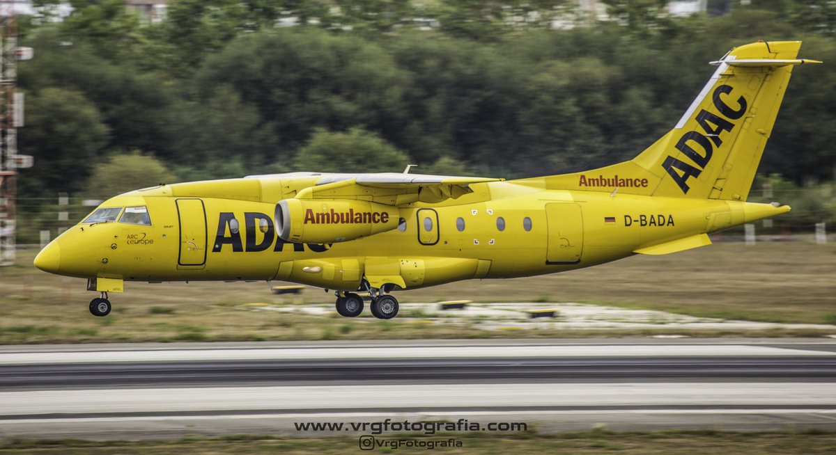 VrgFotografia's tweet photo. Precioso este #fairchilddornier #328JET entrando por la #29 de #LEXJ este mediodía @AParayas @aerogrelo https://t.co/CBNyiuQaLn