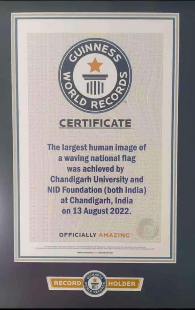 itusharvig's tweet image. A Proud and Historic Moment for the Entire Nation!
I feel proud to share that I got an opportunity to be a part of flag formation and create the history of setting the prestigious Guinness World Records Title for the “#LargestHumanImageofaWavingFlag” at Chandigarh
#HarGharTiranga