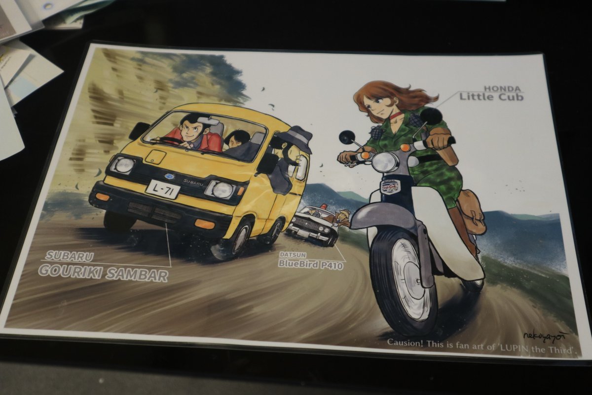 今日は誕生日なのですが、彼女がプレゼントでサンバーの絵を描いてくれ