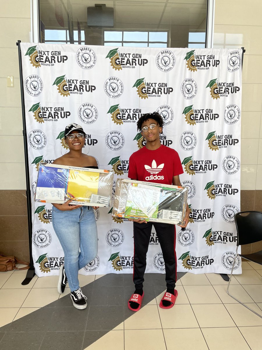 HRN: Back-to-school fair and health fair. <a href="/NXTGenGEARUP/">NXTGen GEAR UP DeSoto</a> 10th graders are in the building! Former Ruby Young Elem students @desotoisdengage <a href="/SSS_DeSotoISD/">DeSotoISD Student Support Services</a> <a href="/DurenShanta/">Shanta Duren</a>