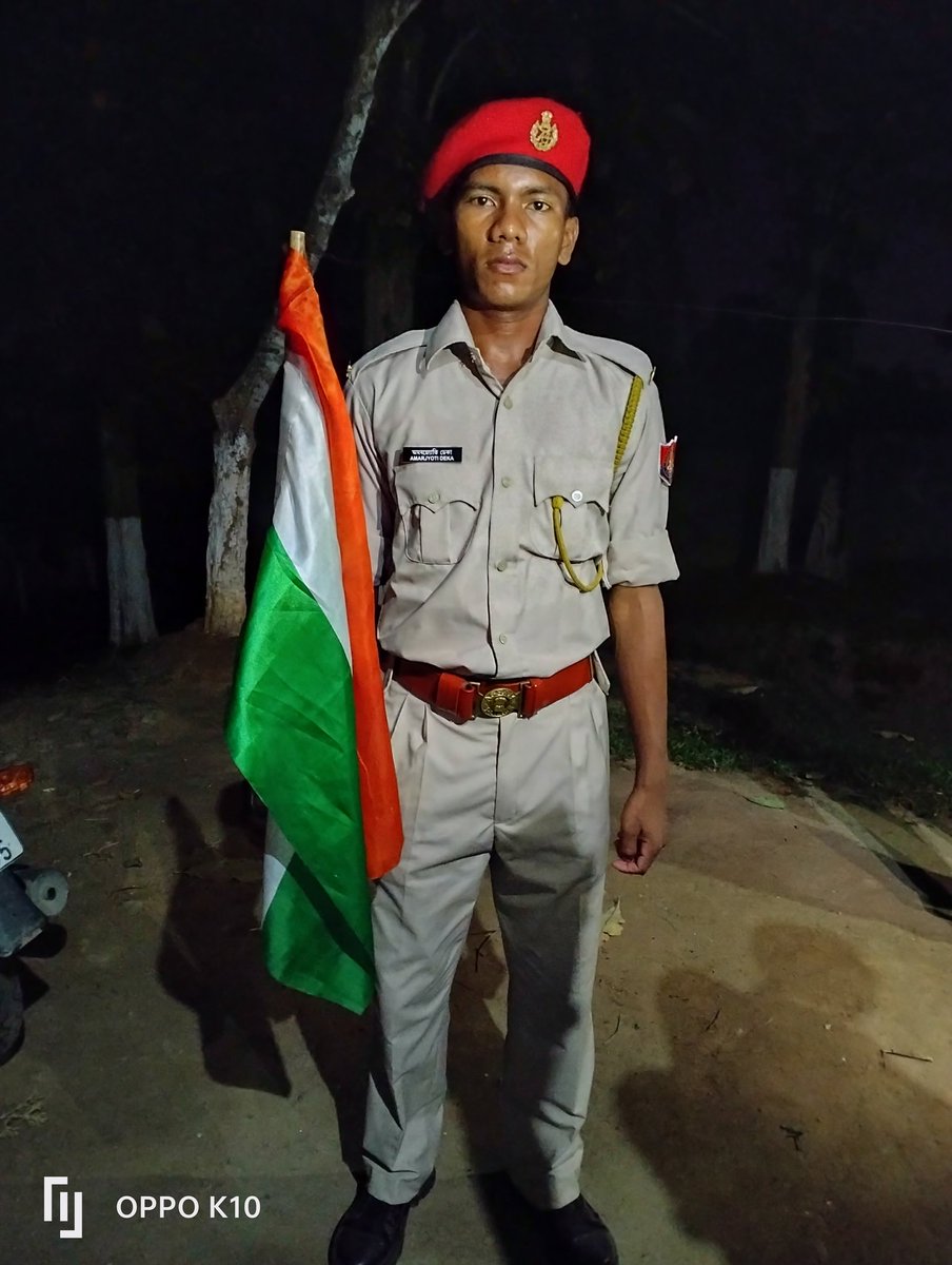 AMARJYO12725208's tweet photo. Mere hath main tiranga,11th APBN, Dergaon https://t.co/0TJ3D8UYUQ