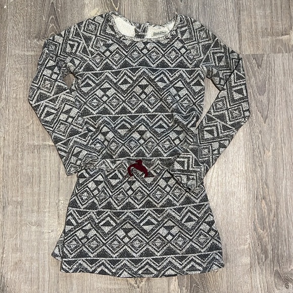 shopjglam1's tweet photo. So good I had to share! Check out all the items I'm loving on @Poshmarkapp #poshmark #fashion #style #shopmycloset #luckybrand #worldunity #vans: https://t.co/41pkMQmNFP https://t.co/4VmYNKkE2w