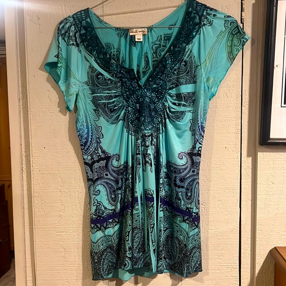 shopjglam1's tweet photo. So good I had to share! Check out all the items I'm loving on @Poshmarkapp #poshmark #fashion #style #shopmycloset #luckybrand #worldunity #vans: https://t.co/41pkMQmNFP https://t.co/4VmYNKkE2w