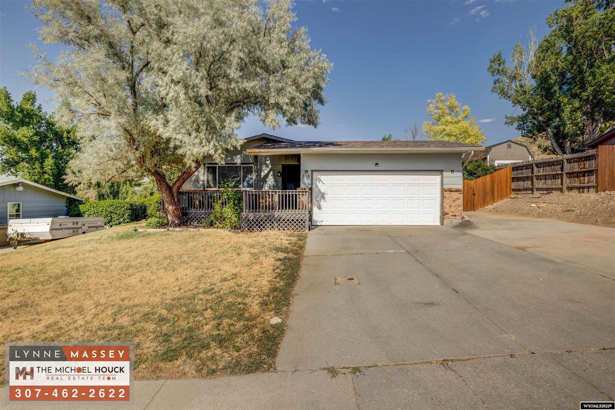 AngelaJue1's tweet photo. Check out this property just listed in 82604 https://t.co/eslq6su4k2 https://t.co/YdK4pVZd5G