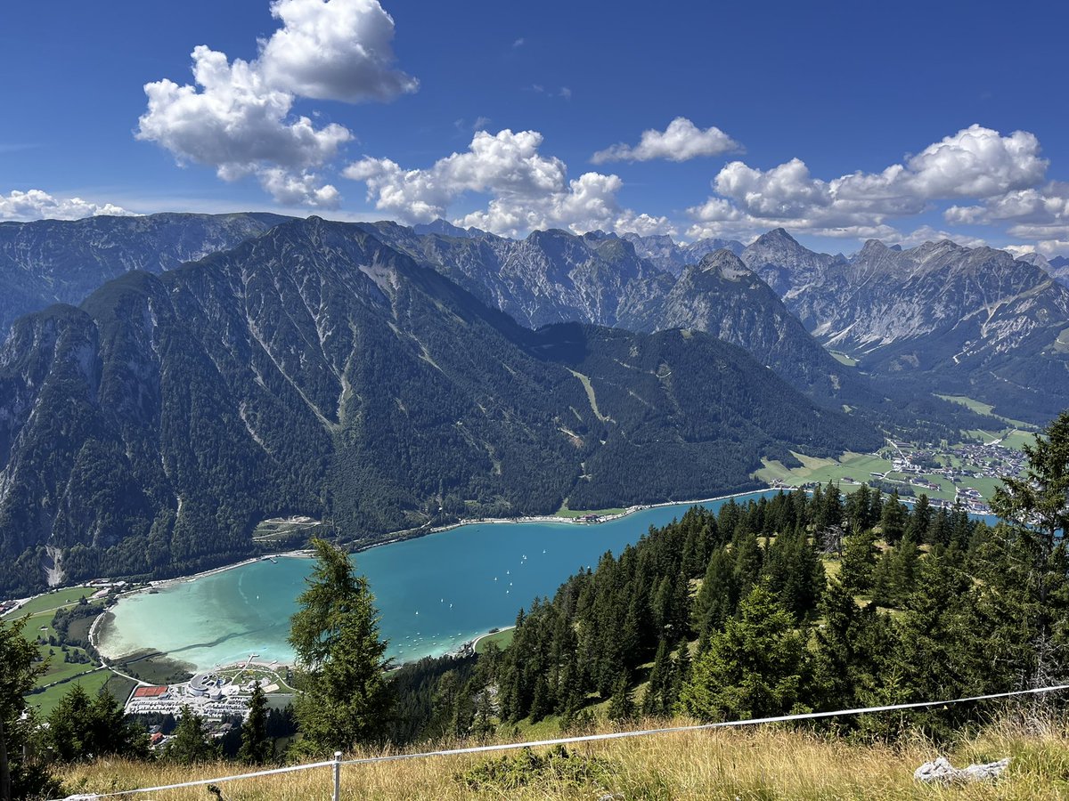 misss_undco's tweet photo. Achensee -Sonne -Berge ☀️💚🔝
#achensee #berglust #dalfazalm #naturpur https://t.co/q2yhkfRh4l