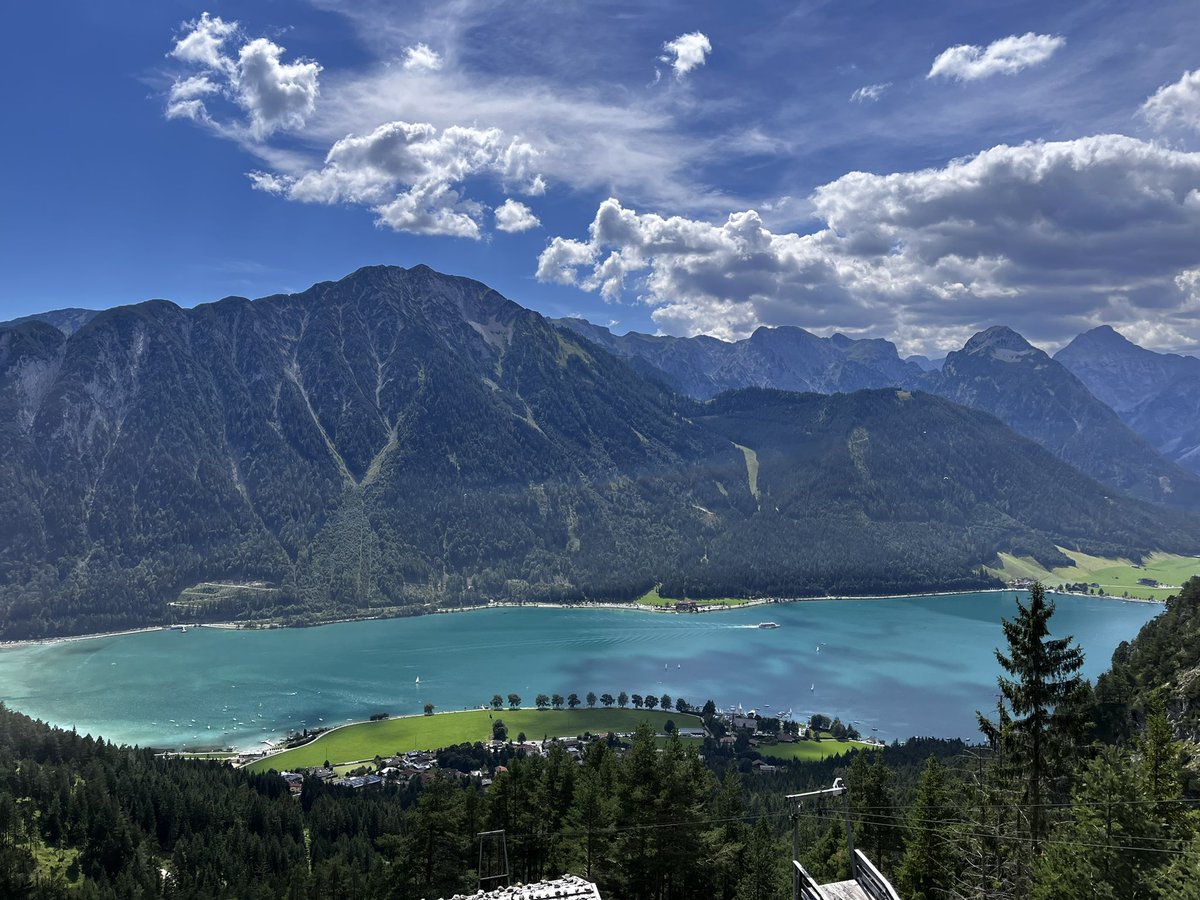 misss_undco's tweet photo. Achensee -Sonne -Berge ☀️💚🔝
#achensee #berglust #dalfazalm #naturpur https://t.co/q2yhkfRh4l