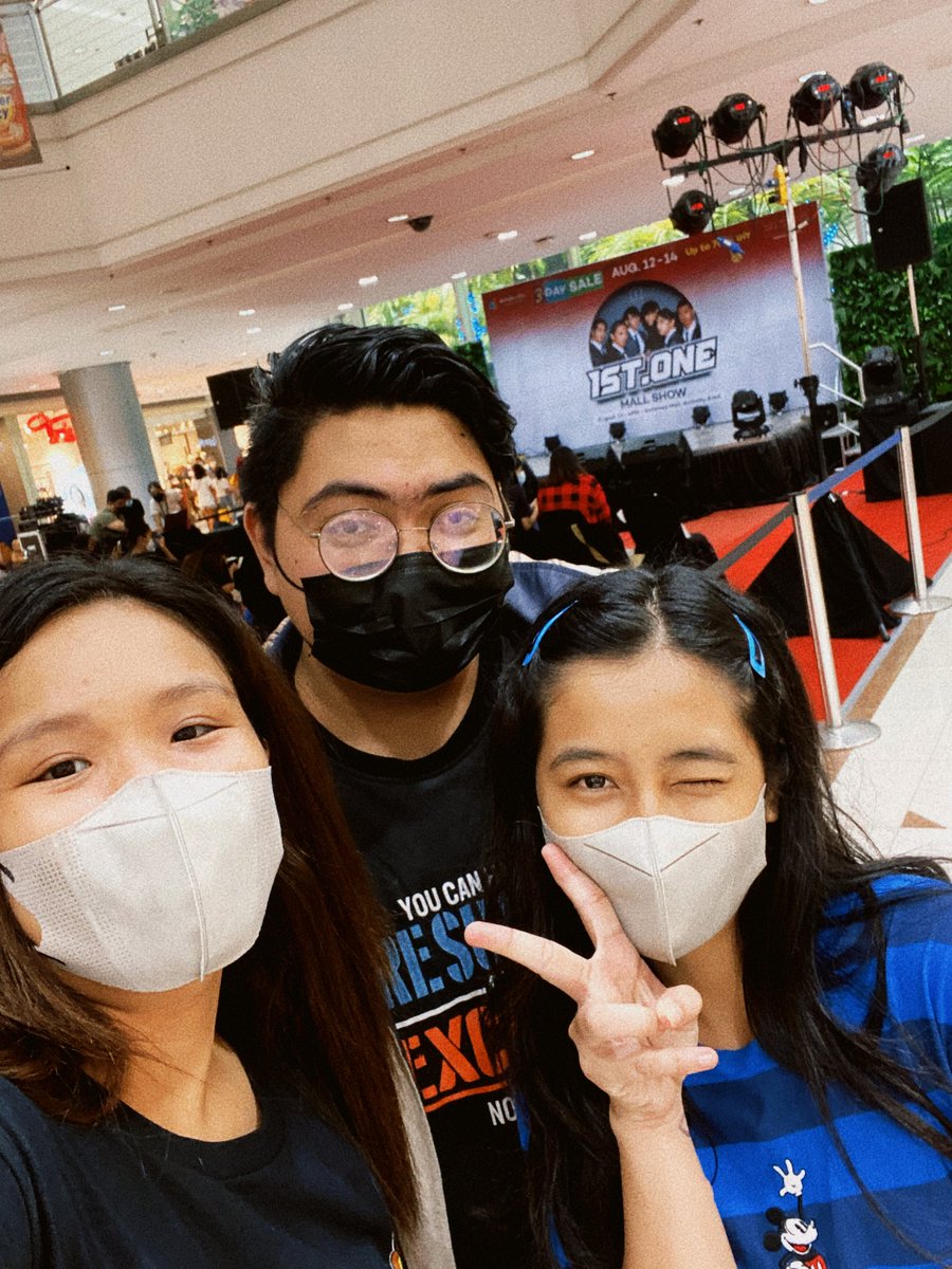 Miksjayvee's tweet photo. Thank you guysss 🤍✨Labyu all 🤍
@1stoneOfficial #1stOne #1stOneatGatewayMall #ForOnes https://t.co/fycnGEOUhO