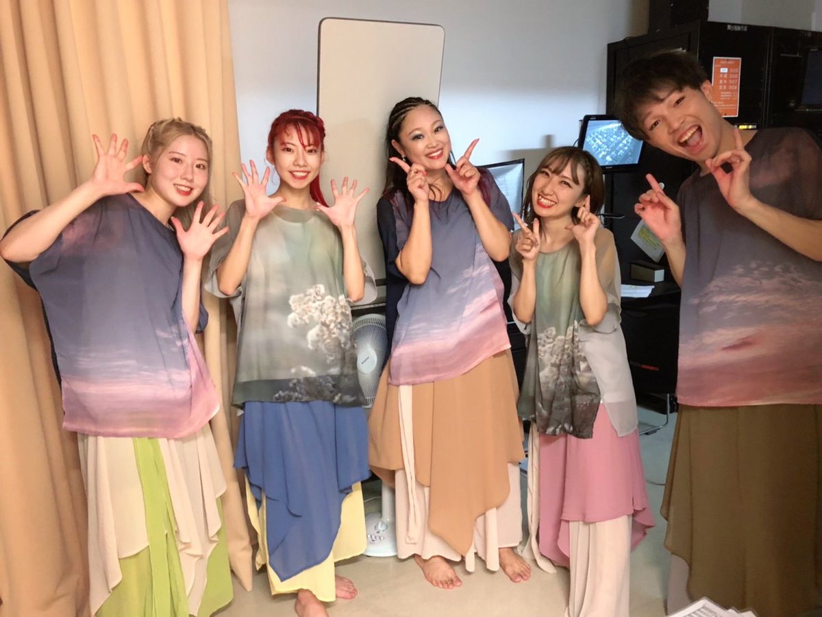 cheer_meme25's tweet photo. Luce無事終わりました！
やっぱこの本番のステージはたまらないね🥺❤️夢の時間でした🌈終わっちゃった…
見に来てくれた方本当にありがとうございました😆♡幸せでした〜🥰 https://t.co/XEae7mjocO