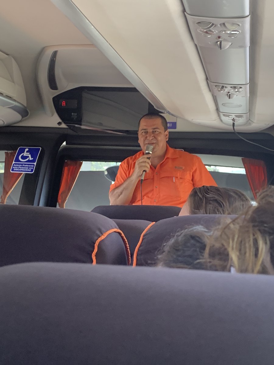 BGSUWBB's tweet photo. Thanks to our guide, German, for teaching us so much about his amazing country! He has an incredible knowledge of many things, including birds. We hope one of his favorite birds is the Falcon! #GraciasAmigo #BestGuideEver

#AyZiggy | #BGSUinCR | #PuraVida https://t.co/uPmESvyJcc