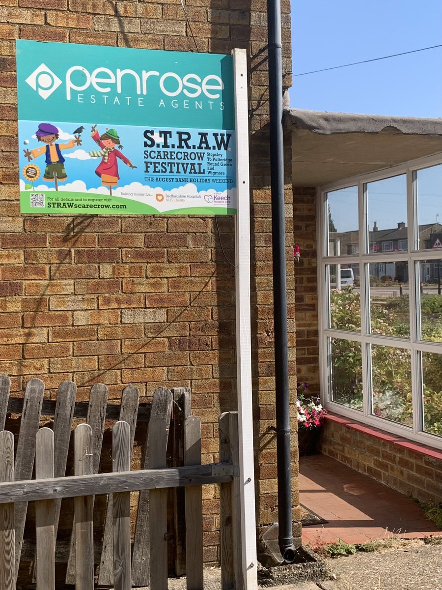 StopsleyScareCr's tweet photo. The boards are going up around Stopsley, Putteridge, Round Green &amp; Wigmore advertising the scarecrow festival. Thank you Penrose Estate Agents https://t.co/xEMldksZvw