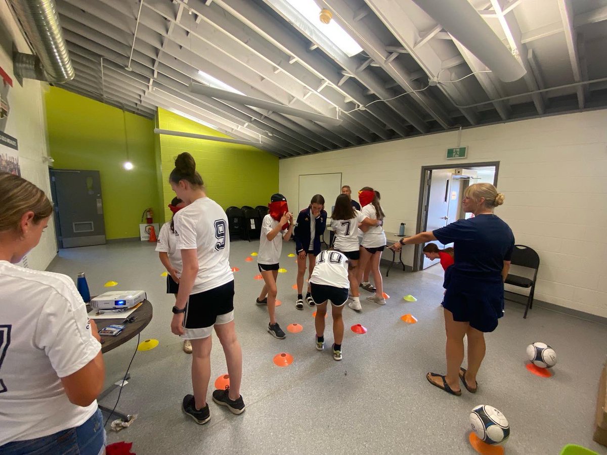 BonivitalSC's tweet photo. BVSC U13G P1 using their communication skills and doing some team bonding! #bvsc #bonivitalsoccer @wpgsoccer @sportmanitoba @ManitobaSoccer https://t.co/pvx5tNNvGJ