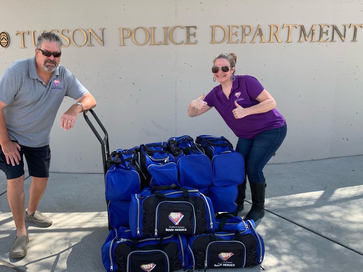 SoAzBookHeroes's tweet photo. @MargoSusco   @Tucson_Police 

Delivered some bags with children books 

#FirstResponders #soazbookheroes #childrensbooks #forthechildren #giveback #nonprofit #community https://t.co/ubEPuevyCT