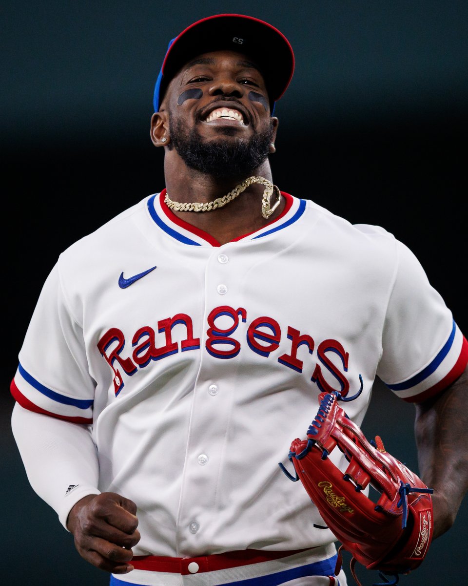 Tonight's threads ⬇️ #StraightUpTX