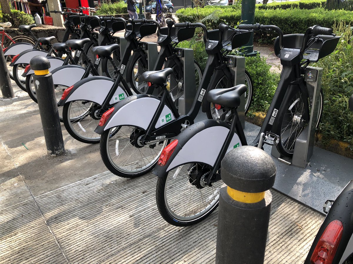 Hoy comienza a operar <a href="/ecobici/">ECOBICI CDMX</a> con 50 nuevas estaciones/bicis casi todas en la Benito Juárez. Cada día entrarán en operación 3 ó 4 estaciones 🥳🎉🎊  Las expansiones se van hasta 2023