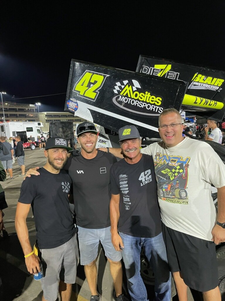 Fun night!  Good luck tonight! <a href="/sye_lynch/">Sye Lynch</a> <a href="/EdLynchJr1/">Ed Lynch Jr</a>