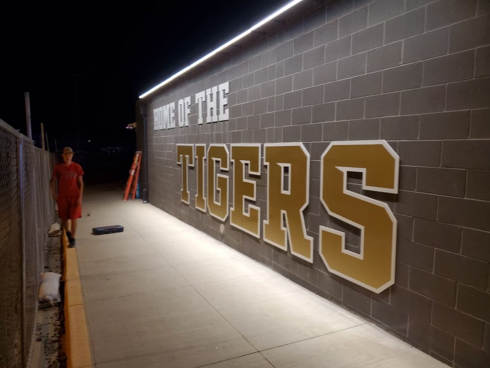 WOWZA!!! What a great addition to our entryway to Bud Hertzog Stadium!! <a href="/lstigerfootball/">lstigerfootball</a> <a href="/LSGirlsTrack/">LSHS Girls Track</a> <a href="/LSTigerSoccer/">LSHS Soccer Program</a> <a href="/LSTigerSoccer/">LSHS Soccer Program</a> <a href="/LSHSABC/">LSHS Tiger Booster C</a> <a href="/lsloudcrowd/">LSHS Loud Crowd</a> <a href="/LS_stuco/">LSHS Senate</a> @KariHarrisonLSH