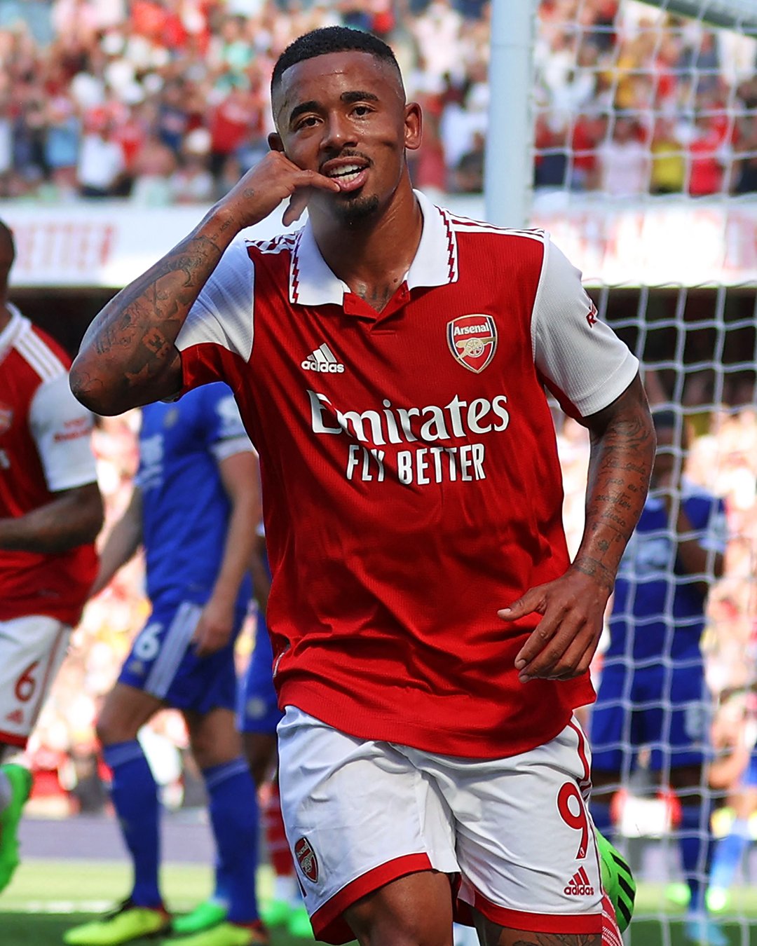 Mirror Football Two Goals Two Assists Gabriel Jesus Enjoyed His Arsenal Home Debut T Co A85sittnbk Twitter