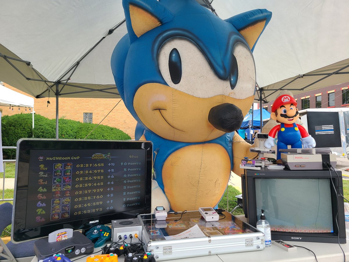 dimension_retro's tweet photo. Come say hi !! We will be at the edison park festival Saturday and Sunday 12pm to 8pm! Come play some mario kart and others! #edisonpark #edisonparkfest #edisonparkfest2022 #parkridge #nintendo #sega #retrovideogamestore #videogamestore #retrogames https://t.co/yaAkf5ZSHg